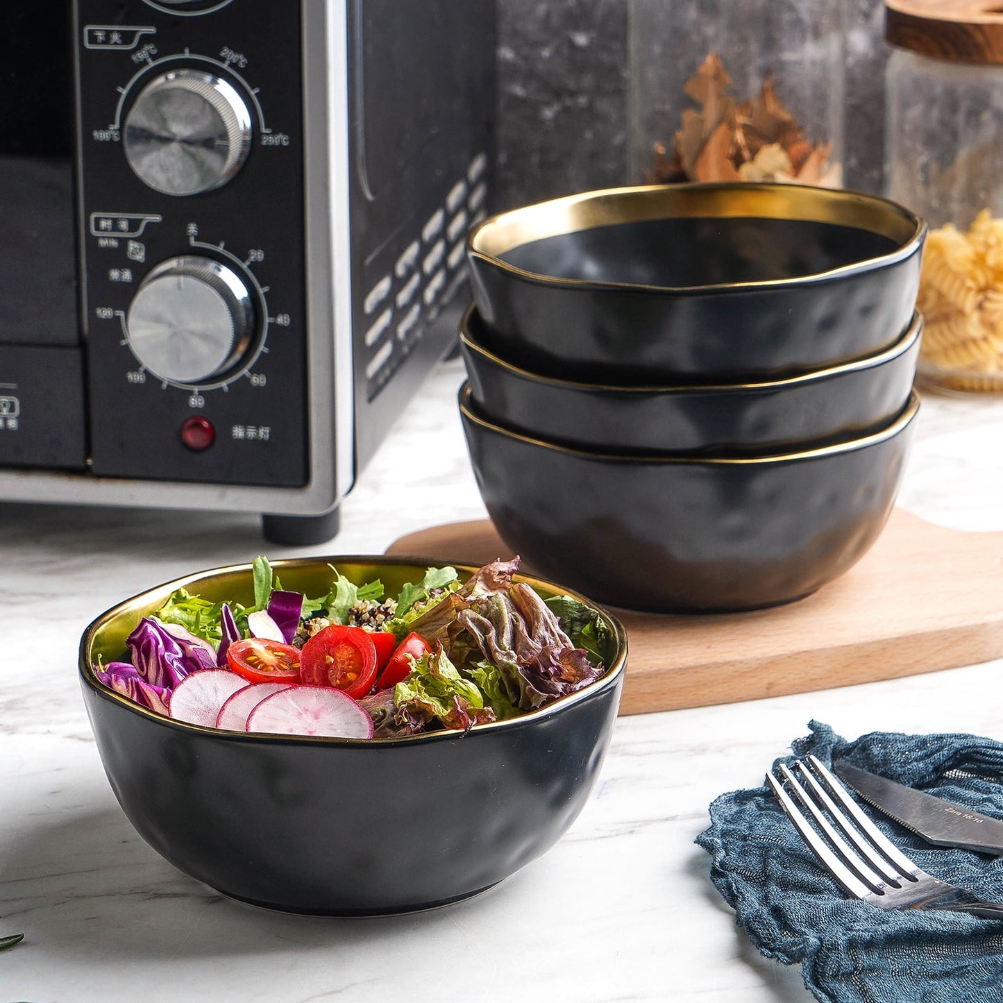 Modern Porcelain Dinnerware Set 16-Piece Gold and Black Dish Set for 4, Elegant Tableware for Daily Meals and Special Occasions